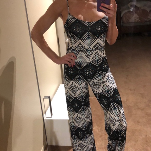 Triangle Patterned One Piece. Size 4. - Picture 2 of 7